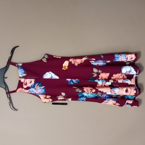 BCX Dress Flowered Ruffle Bottom Sleeveless Dress Size 3 - Picture 2 of 7